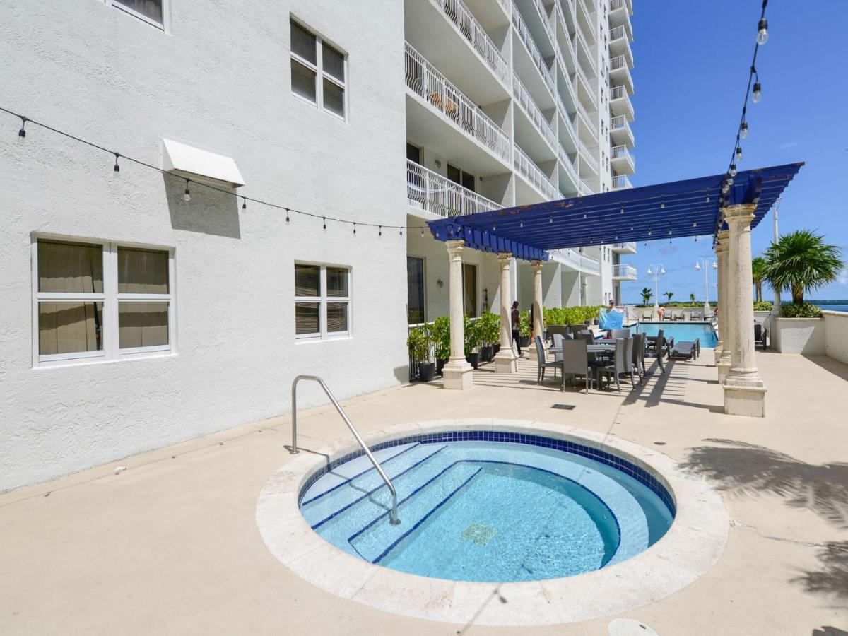 Cozy And Bohemian Studio In Brickell Маями Екстериор снимка